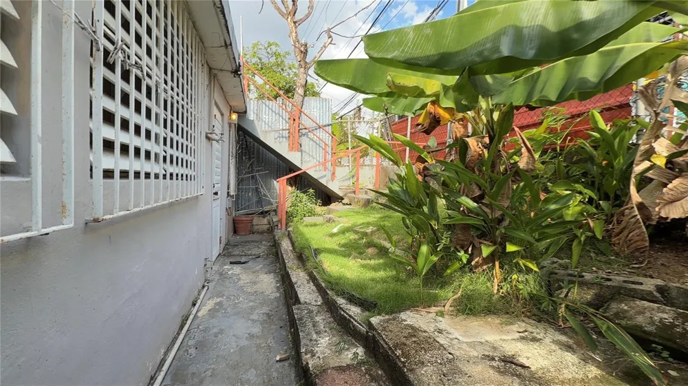 CALLE BECASINA E-32 URB COUNTRY CLUB #926 San Juan, PR 00924