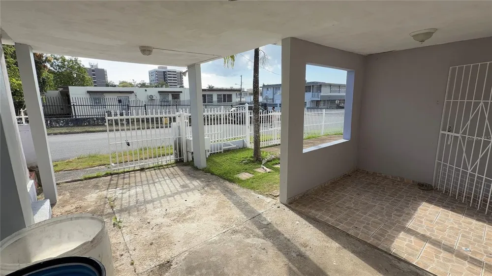 CALLE BECASINA E-32 URB COUNTRY CLUB #926 San Juan, PR 00924