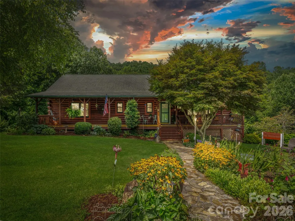 107 Tibi Lane Waynesville, NC 28785