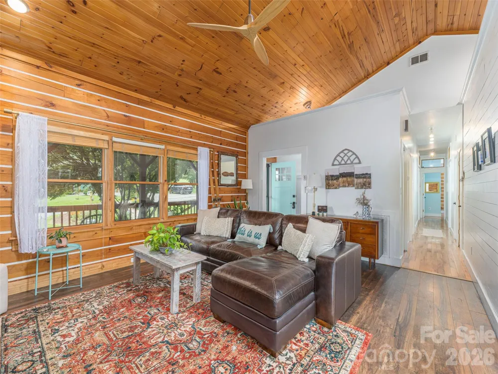 107 Tibi Lane Waynesville, NC 28785