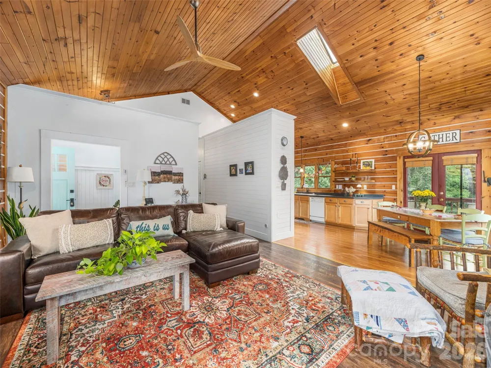 107 Tibi Lane Waynesville, NC 28785