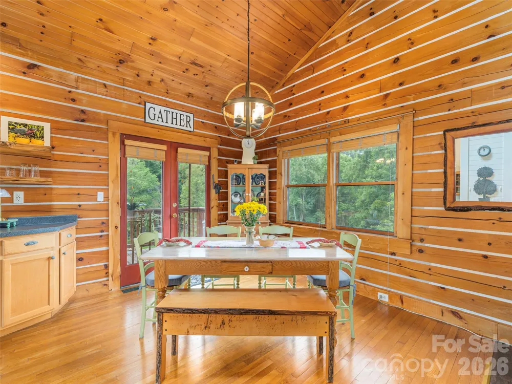 107 Tibi Lane Waynesville, NC 28785