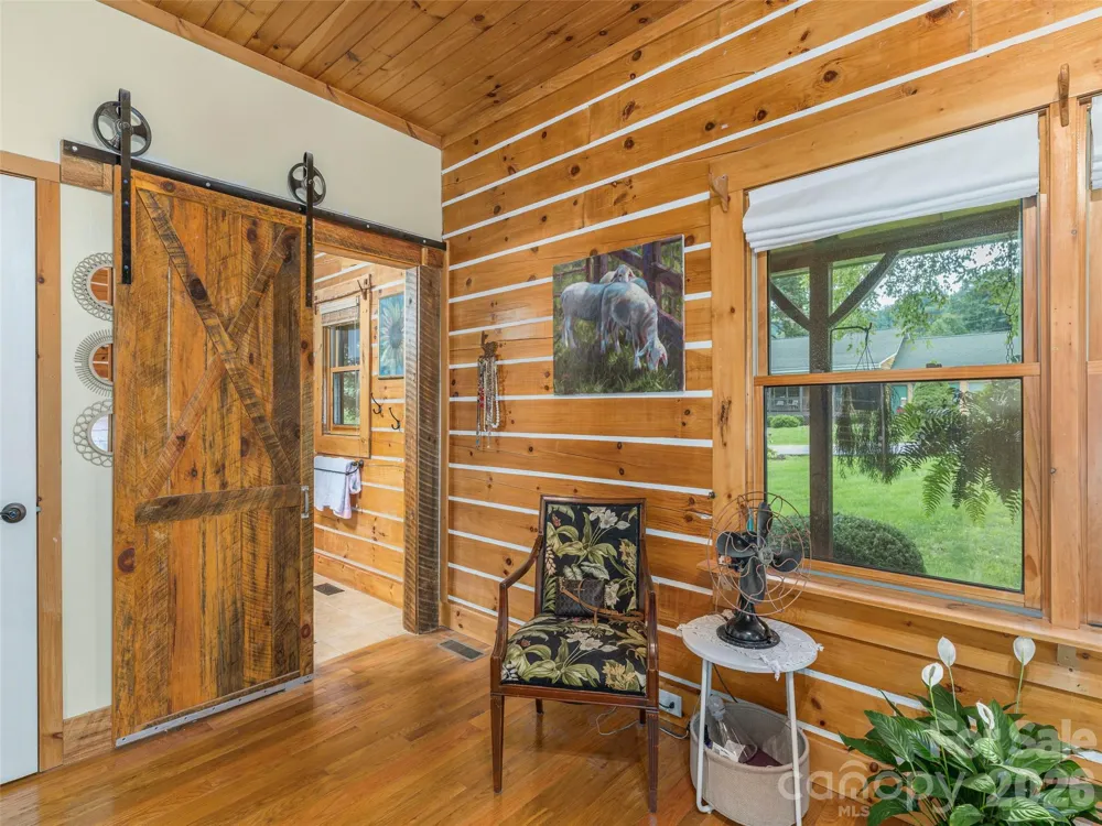 107 Tibi Lane Waynesville, NC 28785
