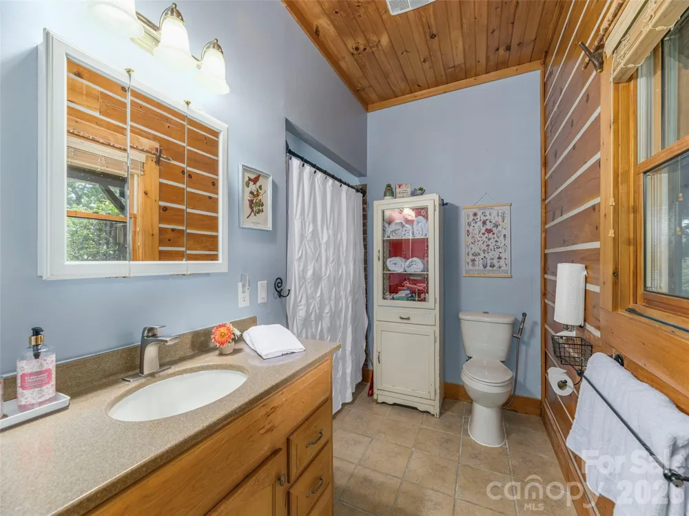 107 Tibi Lane Waynesville, NC 28785