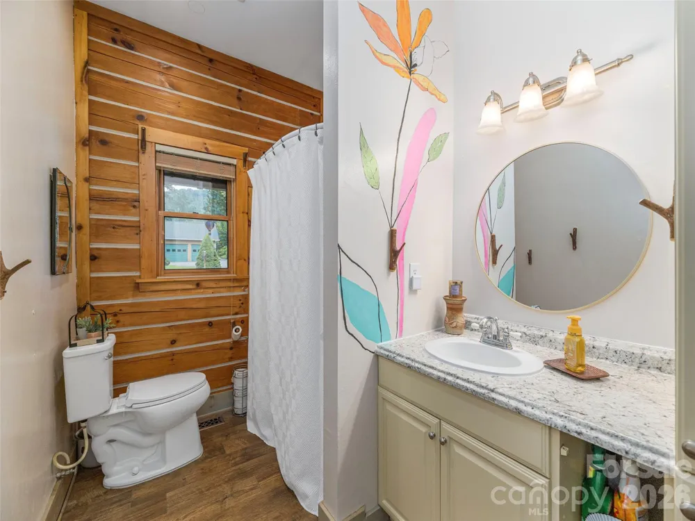 107 Tibi Lane Waynesville, NC 28785