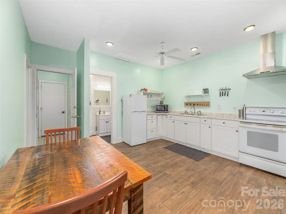 107 Tibi Lane Waynesville, NC 28785