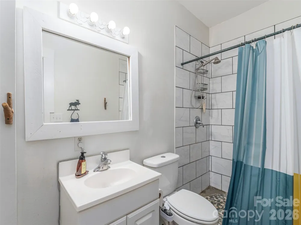 107 Tibi Lane Waynesville, NC 28785