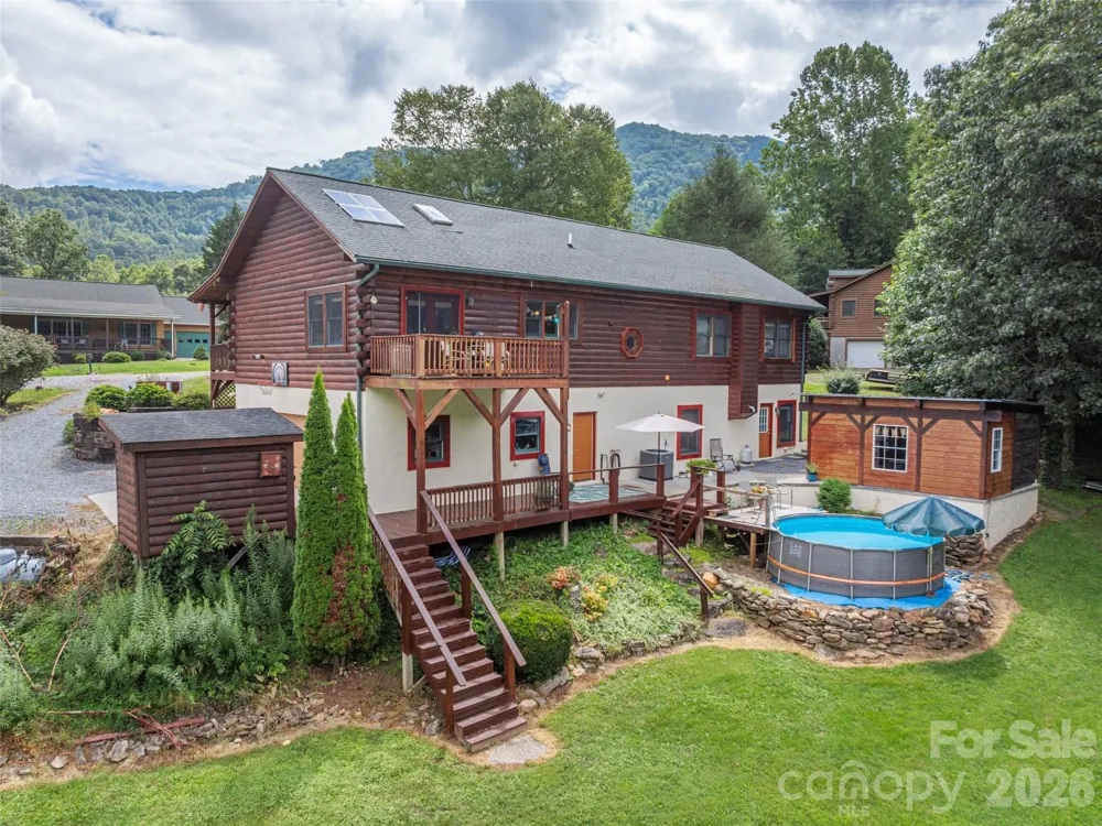 107 Tibi Lane Waynesville, NC 28785