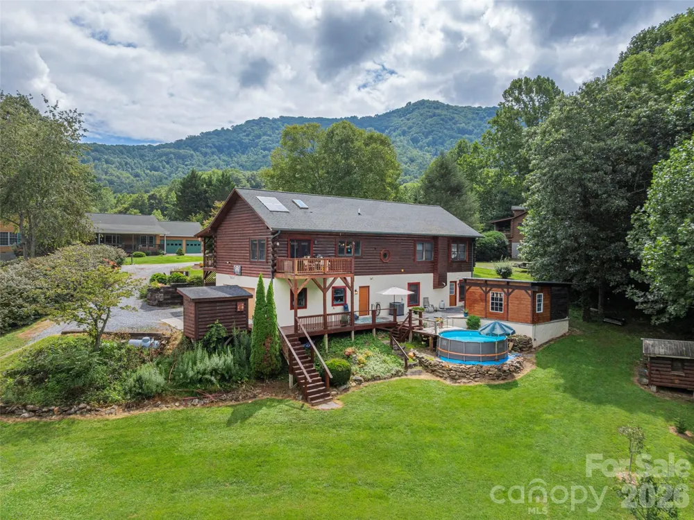 107 Tibi Lane Waynesville, NC 28785
