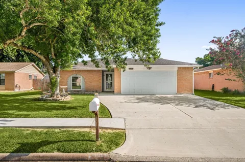 4918 Valley View Drive