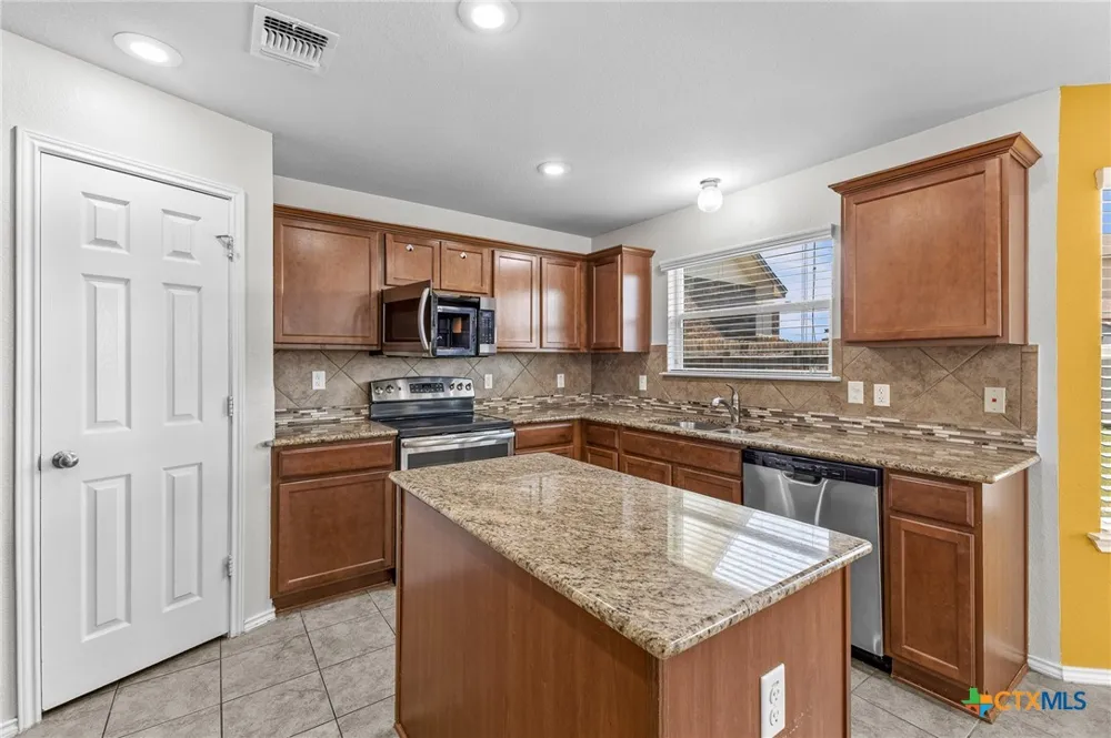9702 Adeel Drive Killeen, TX 76542