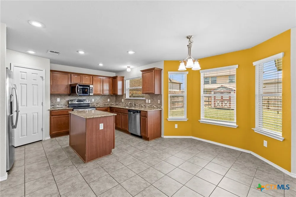 9702 Adeel Drive Killeen, TX 76542