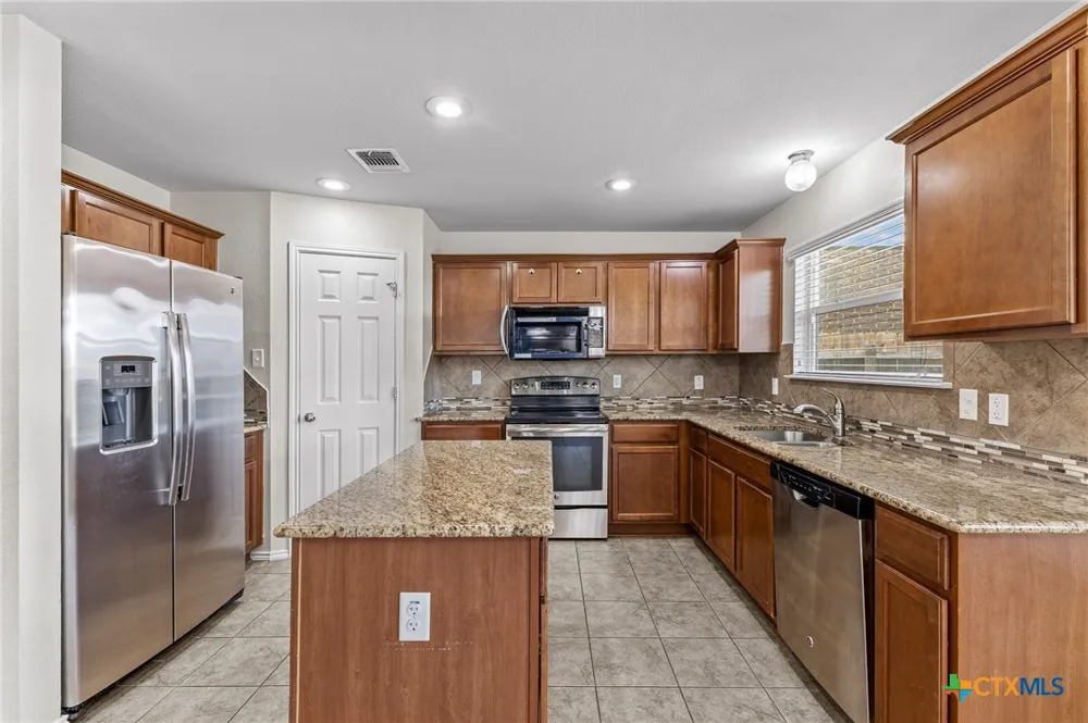 9702 Adeel Drive Killeen, TX 76542