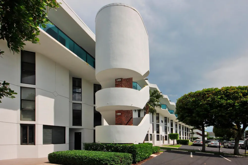 1800 S Ocean Drive #406 Fort Lauderdale, FL 33316