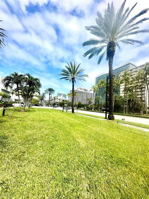 10178 Collins Ave #205
