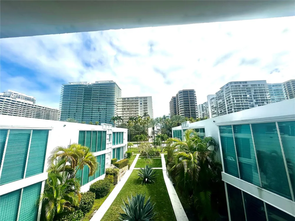 10178 Collins Ave #205 Bal Harbour, FL 33154