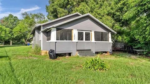 1232 WRIGHT DRIVE