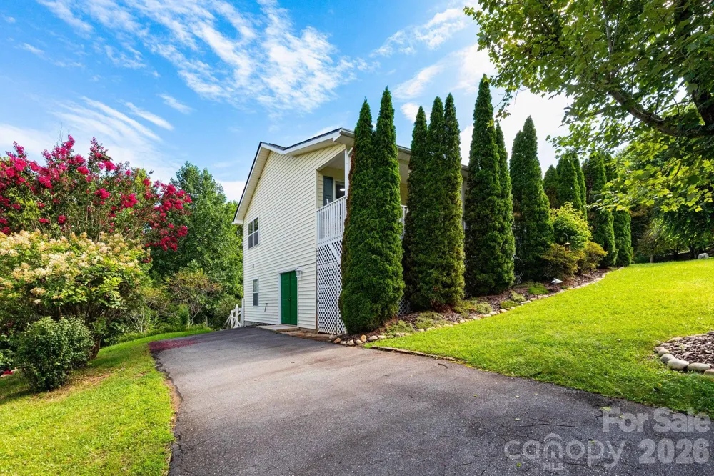 73 Ridge Brook Drive Weaverville, NC 28787