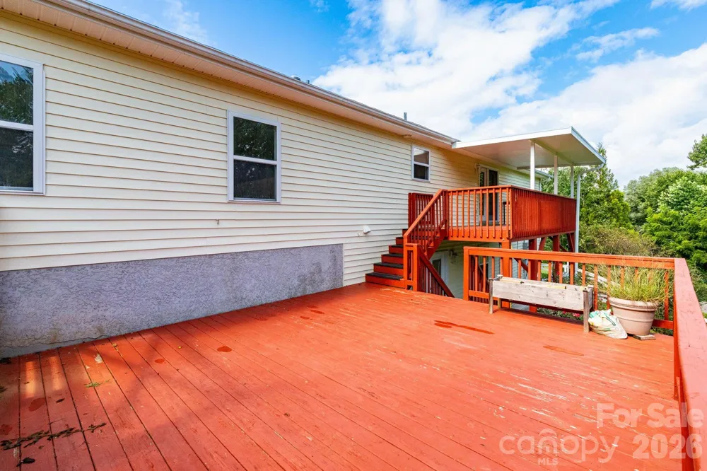 73 Ridge Brook Drive Weaverville, NC 28787
