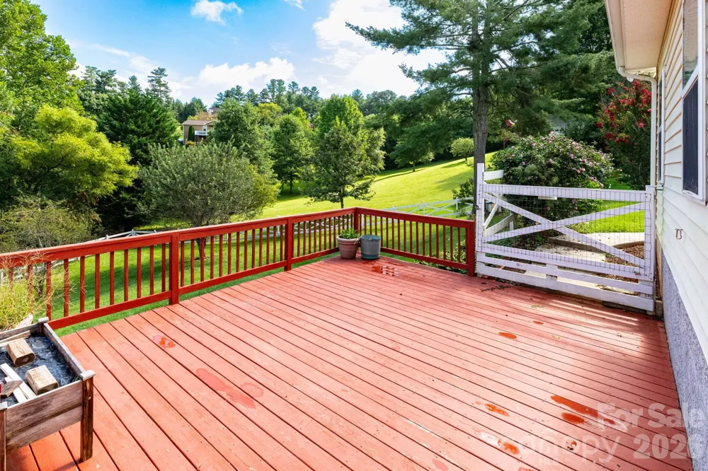 73 Ridge Brook Drive Weaverville, NC 28787