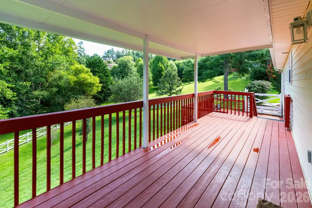 73 Ridge Brook Drive Weaverville, NC 28787