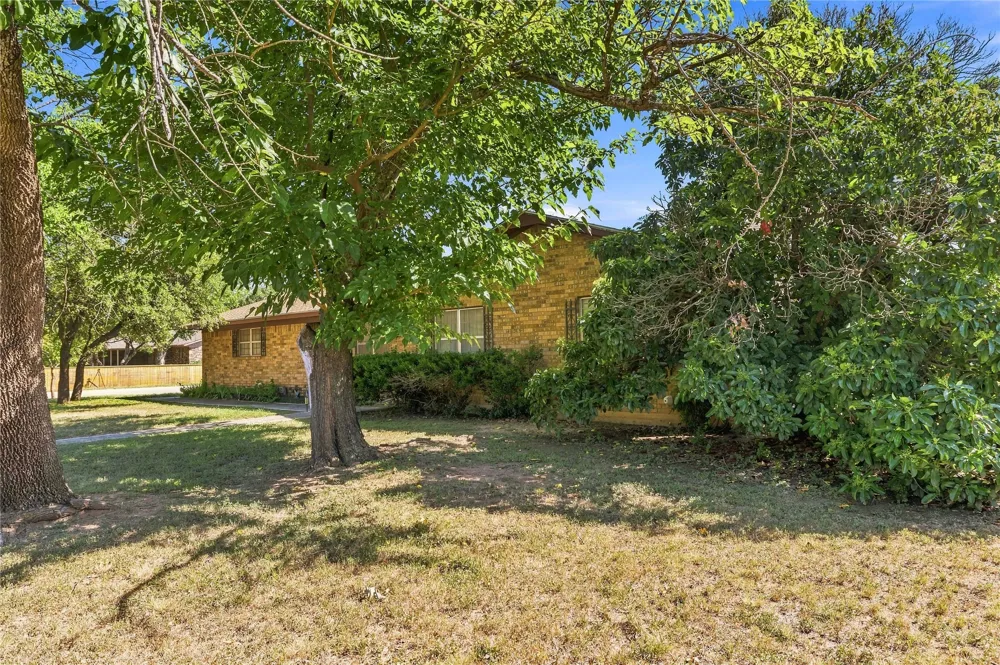 4309 9th Street Brownwood, TX 76801