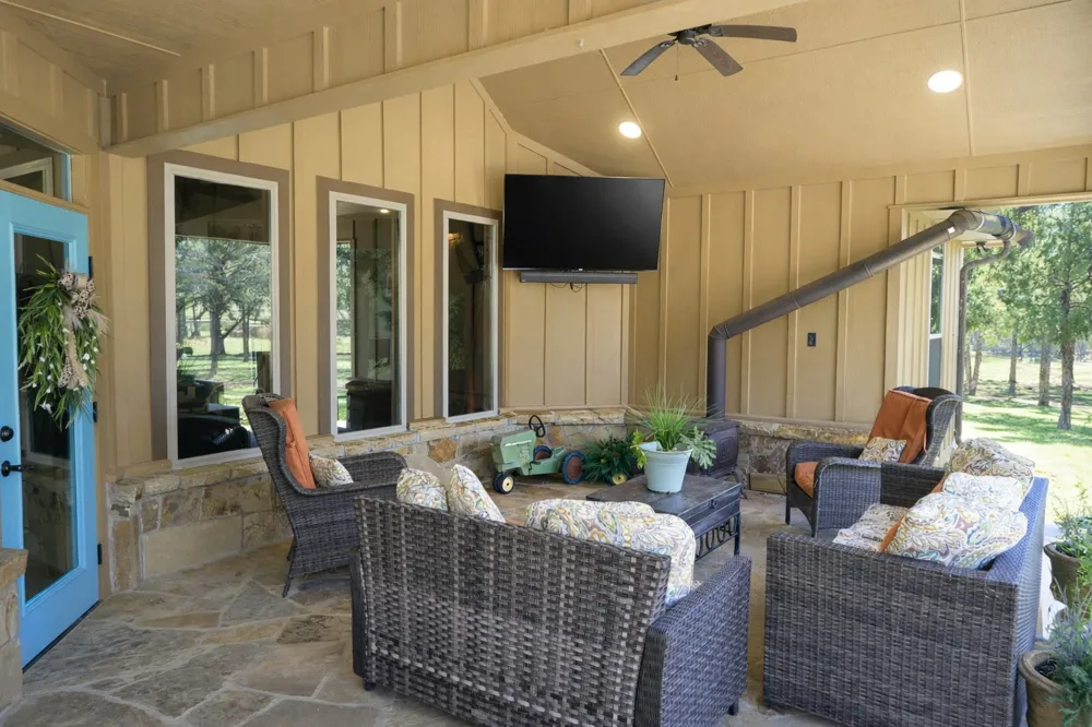 1011 Red Road Howe, TX 75459