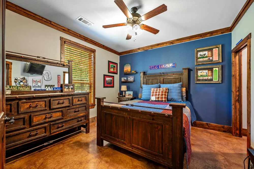 1011 Red Road Howe, TX 75459