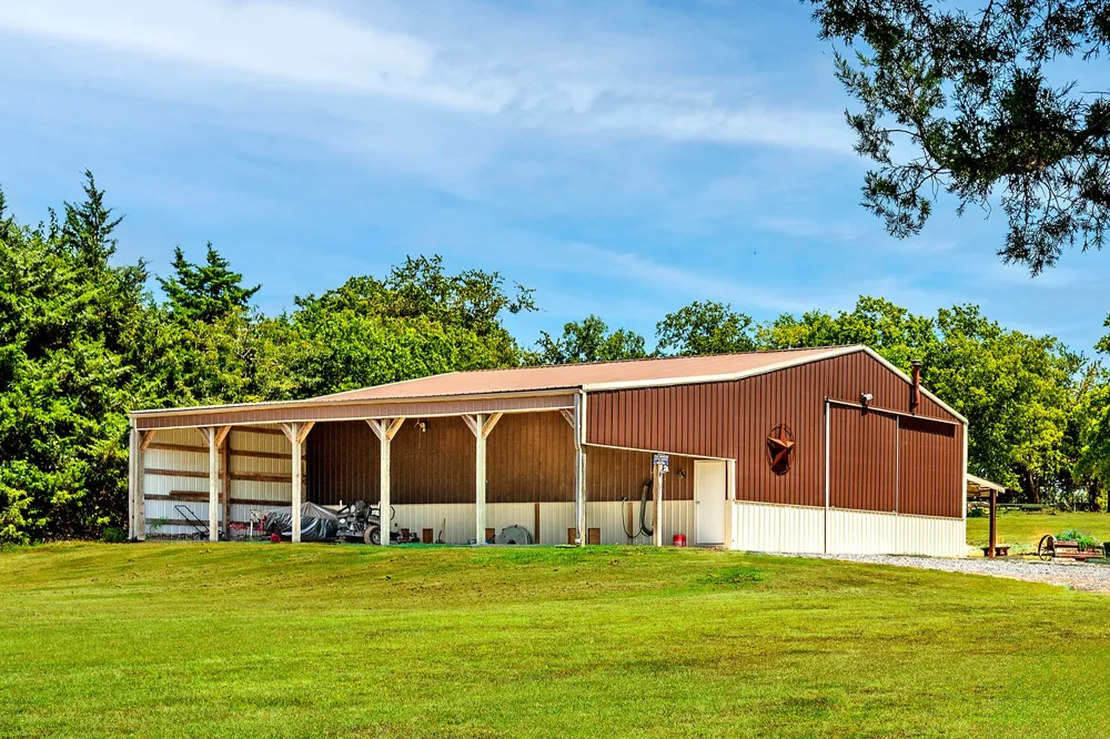 1011 Red Road Howe, TX 75459