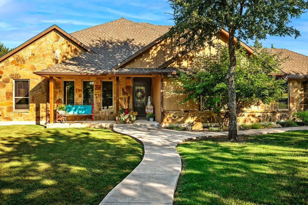 1011 Red Road Howe, TX 75459