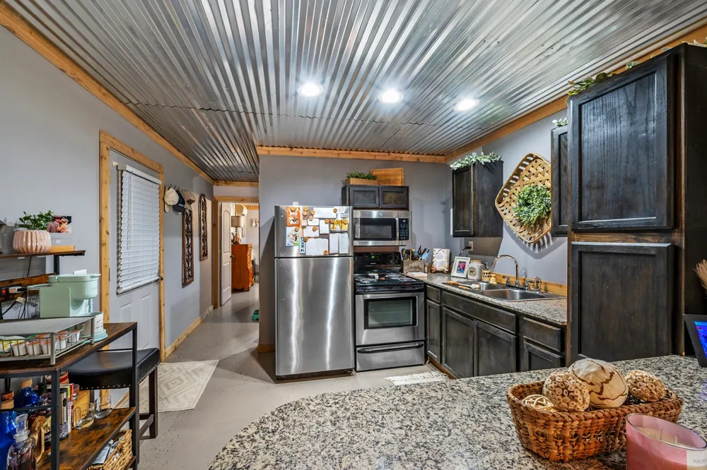 1011 Red Road Howe, TX 75459