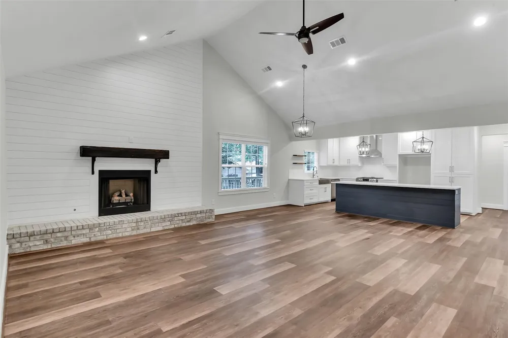 711 French River Circle Montgomery, TX 77316