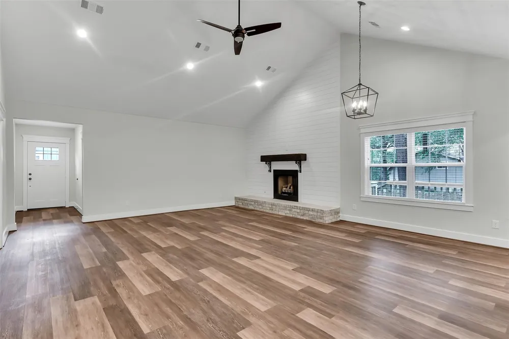 711 French River Circle Montgomery, TX 77316