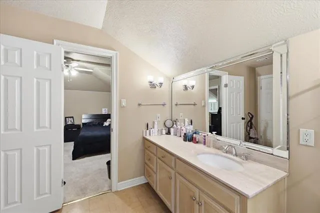 108 Wade Silsbee, TX 77656