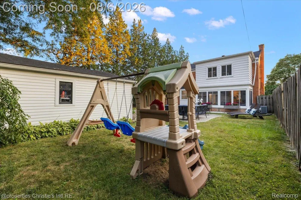 162 Fisher Road Grosse Pointe Farms City, MI 48230