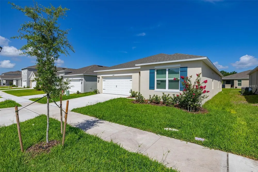2893 HOUSE FINCH ROAD #A Harmony, FL 34773