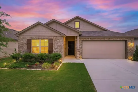 2905 Greenbriar