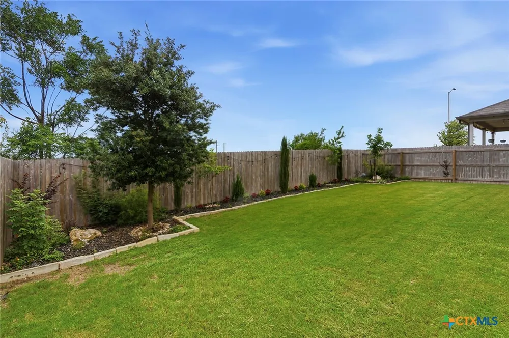 2905 Greenbriar Seguin, TX 78155