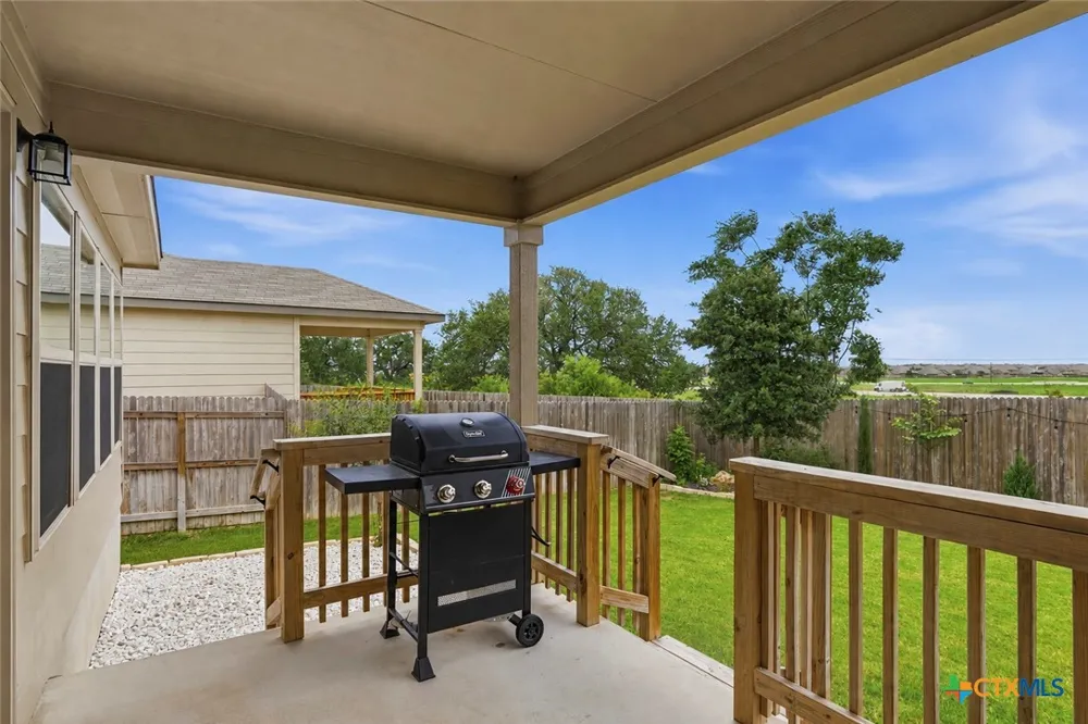 2905 Greenbriar Seguin, TX 78155