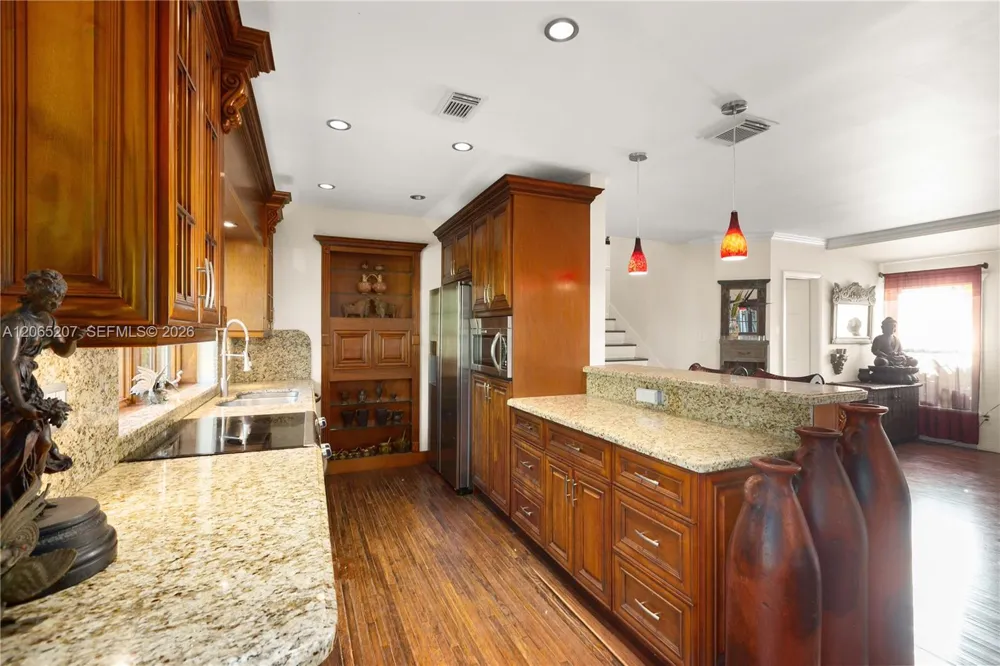 6315 Maynada St Coral Gables, FL 33146