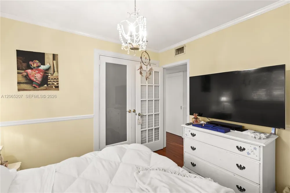 6315 Maynada St Coral Gables, FL 33146