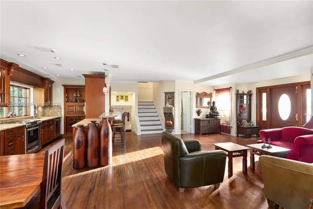 6315 Maynada St Coral Gables, FL 33146