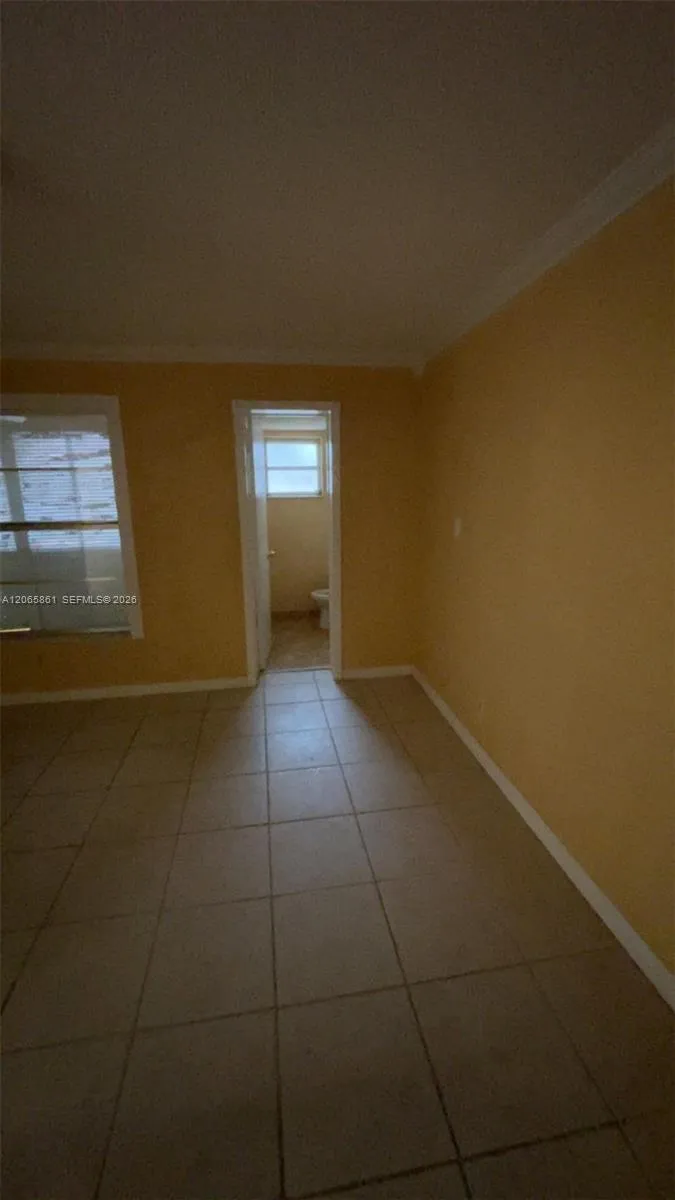 3777 NW 78th Ave #10G Davie, FL 33024