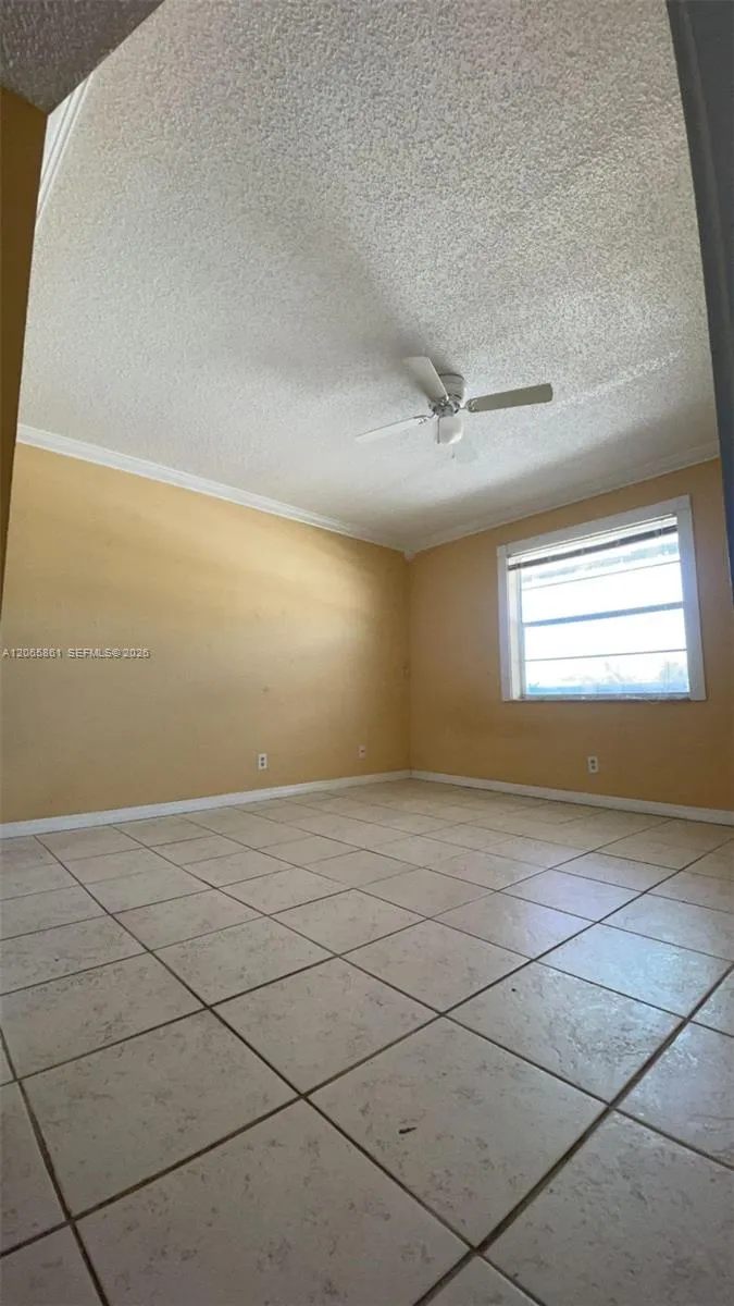 3777 NW 78th Ave #10G Davie, FL 33024
