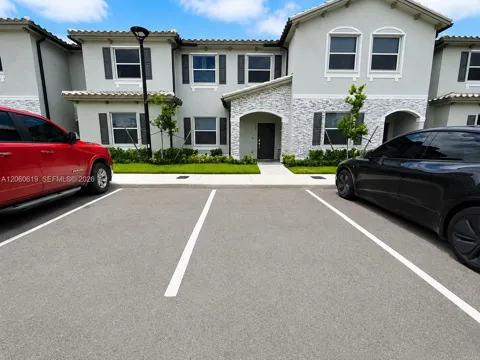 126 SE 11th Ct