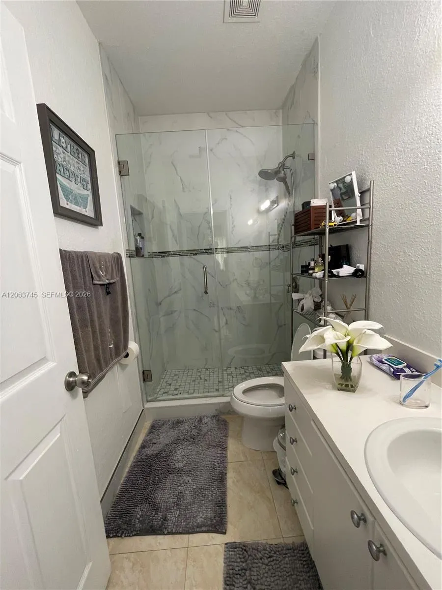 20764 NW 31st Ave Miami Gardens, FL 33056