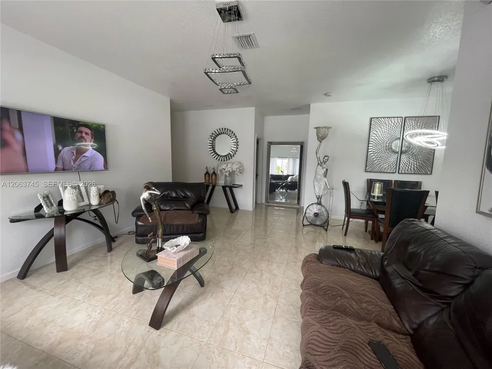 20764 NW 31st Ave Miami Gardens, FL 33056