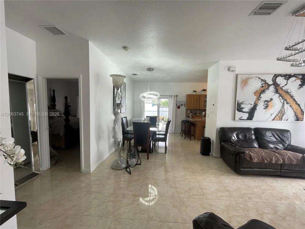 20764 NW 31st Ave Miami Gardens, FL 33056
