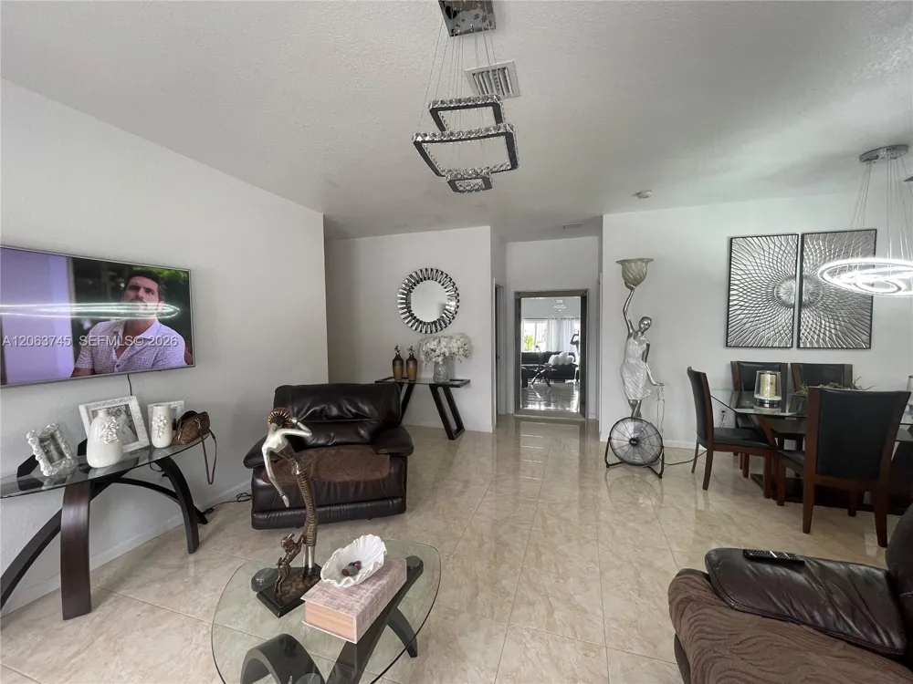 20764 NW 31st Ave Miami Gardens, FL 33056