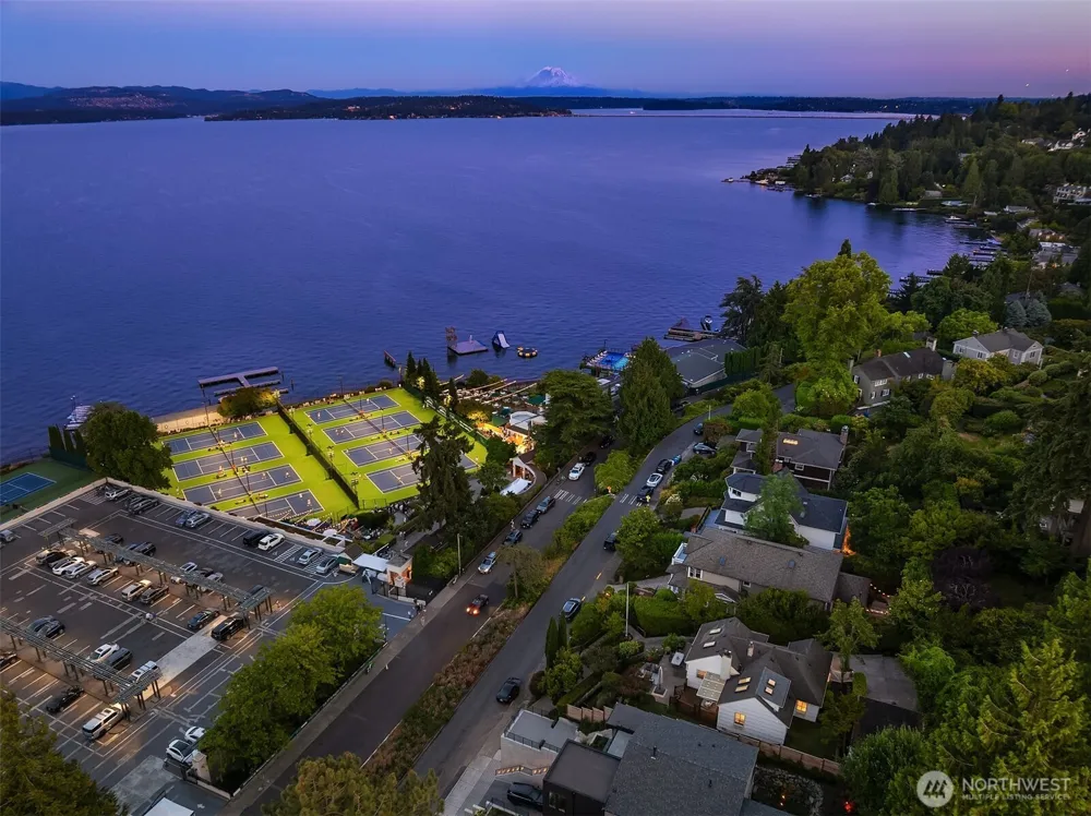 1021 McGilvra Boulevard E Seattle, WA 98112